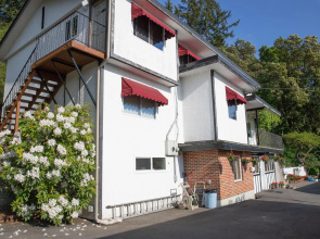 Cherry Tree Inn Victoria