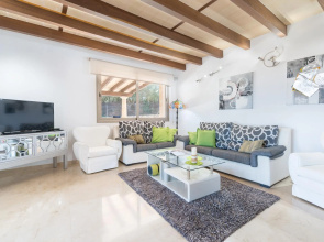 CAN BRIVO - Modern country house with private pool in a rural surrounding. Free WiFi