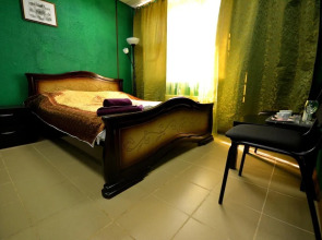 Часы Бунинская аллея