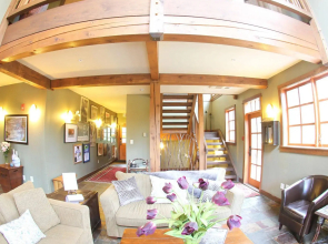 Copper Horse Lodge