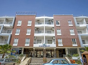 Aqua Palms Resort