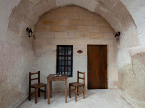Narcissos Cave Hotel