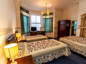 The Carlton Hotel