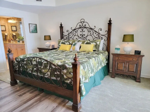 2307 Royale Palms 3 Bedroom Condo