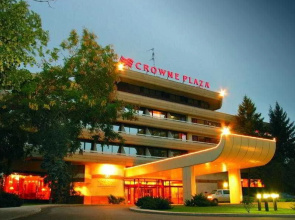 Crowne Plaza