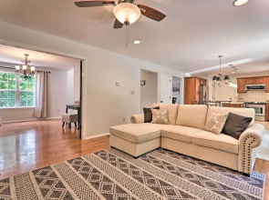 East Stroudsburg Hideaway w/ 2 Community Pools!