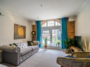 3 Cocoa Suites (parking included)