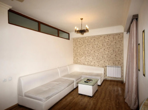 Rent Inn Yerevan (Rent Inn Erevan) na ulice Sar'ana 40