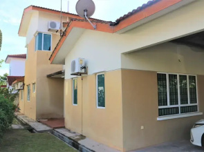 Hotel O D'hitech Home