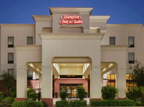 Hampton Inn & Suites Lawton