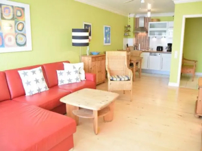 Geräumiges 2-Zimmer-Appartement in der 3. Etage des Hauses.