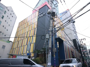 Busan Yeonsan-dong Oops