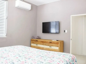 Ismael Rivera Villa 1 Ocean Park 4bd-2b