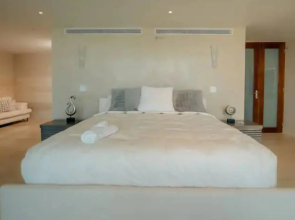 Beachside Getaway Suites