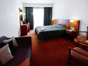 The Athens Mirabello