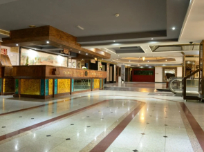 Phoenicia Hotel-Hoora