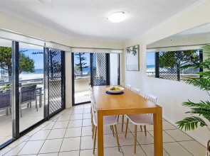 Unit 2 'The Rocks', Coolum Beach