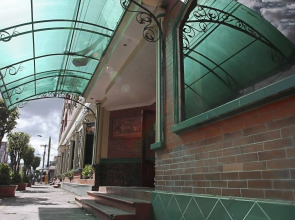 Hotel El Auca
