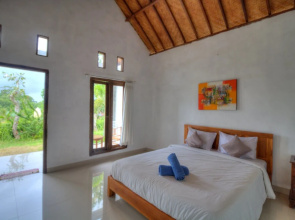 Kira Homestay
