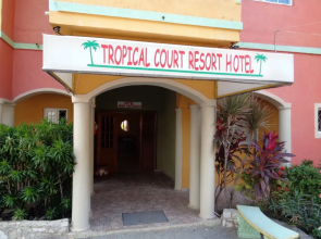 Tropical Court Hotel