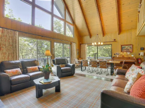 Lake Arrowhead Family Home w/ Game Room