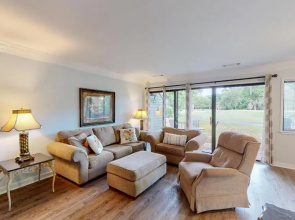 946 Inverness Village