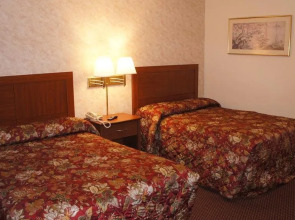 Red Carpet Inn Albany