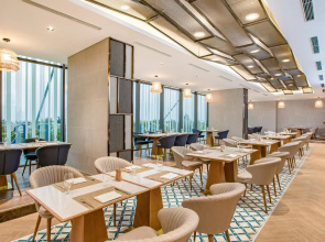 Prince Hotel Da Nang (Formerly Sel de Mer Hotel & Suites)