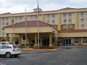 Comfort Inn & Suites Winter Park Village Area
