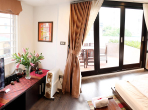 Tomodachi House