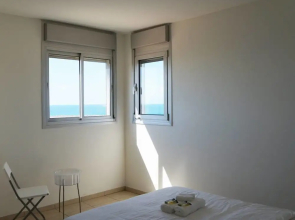 Luxury Apartment On The Beach
