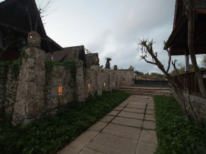 D'Byas Beach Club and Villa