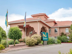 Quality Inn  Suites Gallup I-40 Exit 20