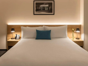 Hotel Room @ 89 Courtenay Place