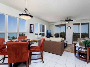Island Beach Club 304 - Two Bedroom Condo