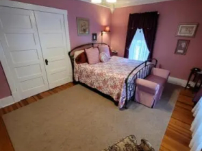 Prairie House Manor
