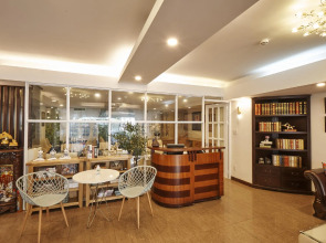 Sai Gon's Book Hotel - The Airport Front