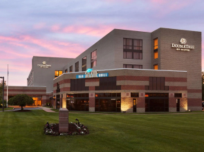 DoubleTree by Hilton Hartford - Bradley Airport