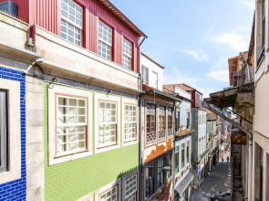 Mrtir1 · Bright Apartment Downtown Porto