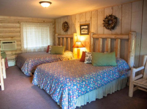 Bonners Ferry Log Inn