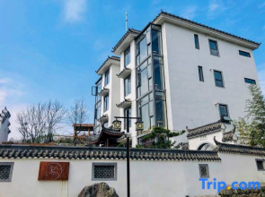 Fengyin Sanqiu Hostel