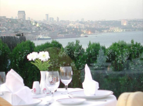 Seres Hotel Old City