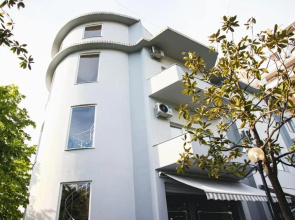 Hotel Blini
