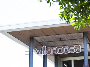 Villa Noosa Hotel