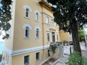 Opulence luxury spa suite - private access to beach in Opatija