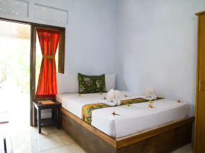 Van Santri Homestay Pemuteran