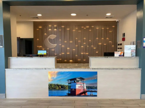 Comfort Inn & Suites