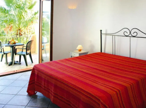 Residence With Shared Pool in Palau