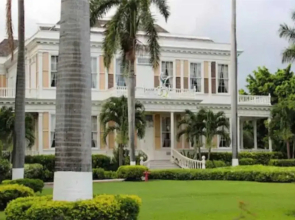 Cozy Deluxe 2BR Condo New Kingston