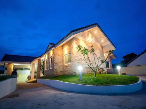 Baan Khaonoi Pool Villa